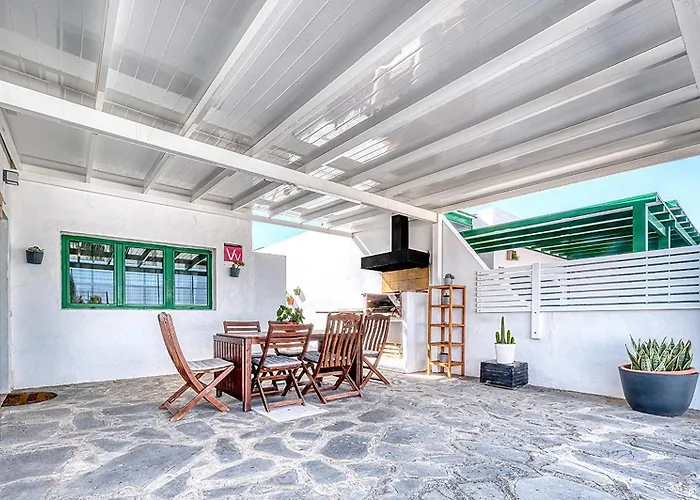 בית נופש Cocoteros Ocean View House *