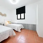 Cocoteros Ocean View House